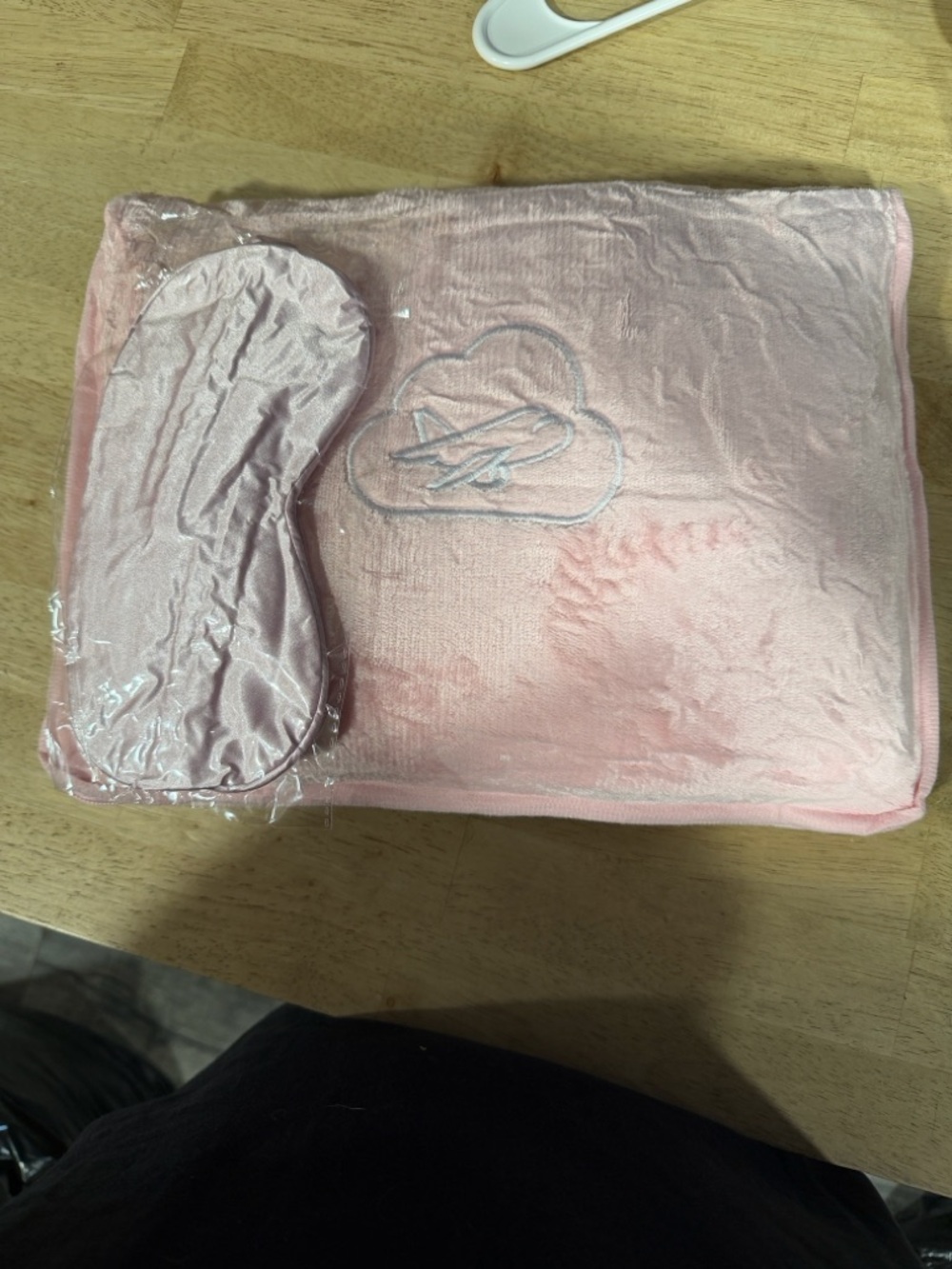 Plush Pink Travel Eye Mask + pillow Set(6)